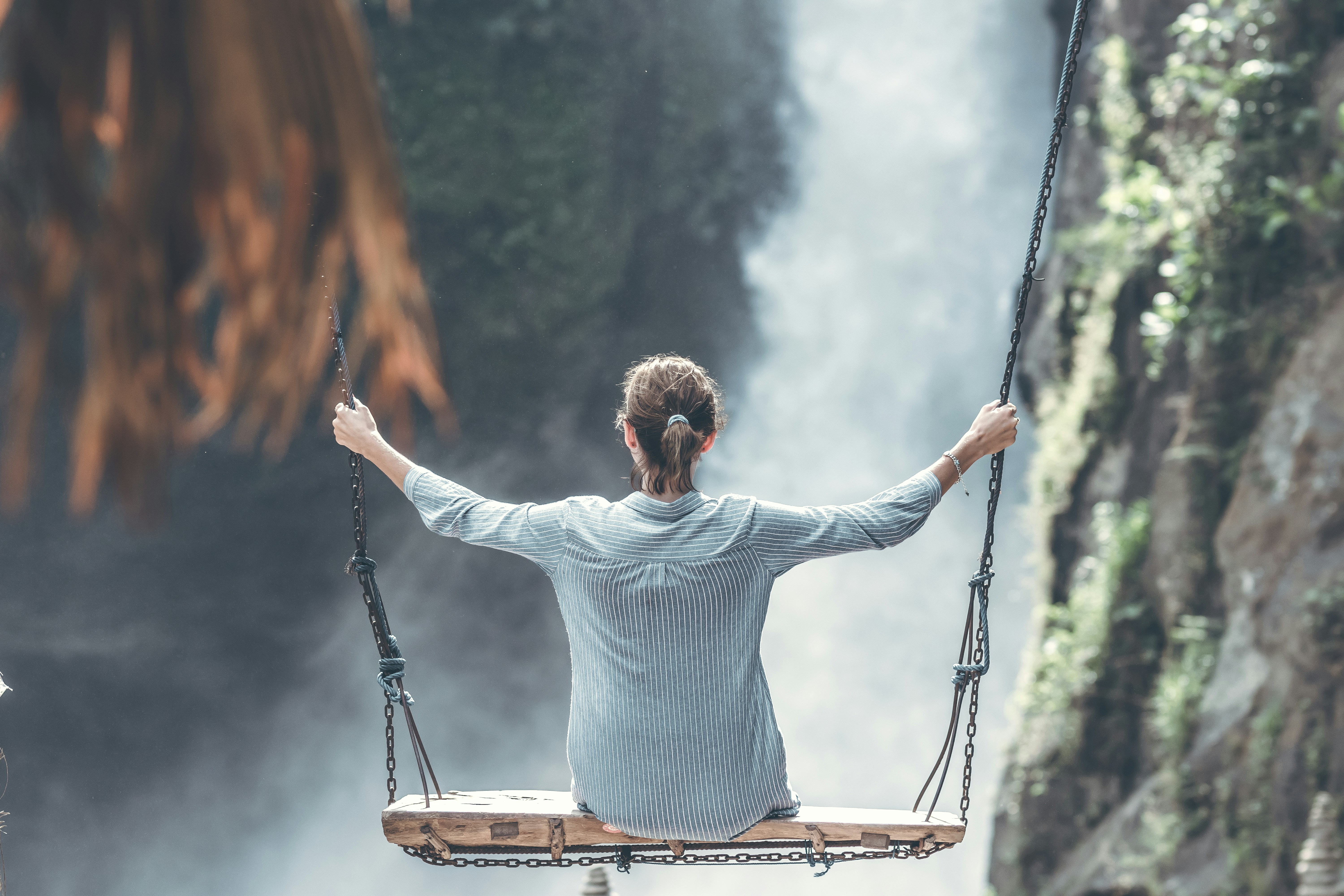 Finding Zen on the Edge: Practical Mindfulness Techniques for High-Adrenaline Adventures